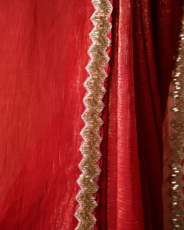 Modern Bride Red Crepe Shimmer Fabric Saree - Image 3