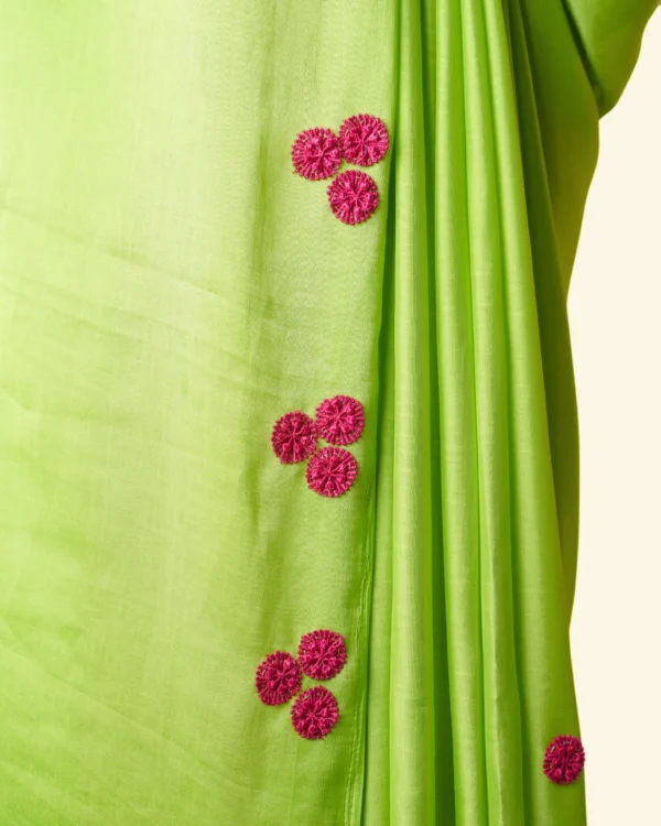 Retro Parrot Green Semi Crepe Fabric Rose Pink Singular patter border Saree - Image 4