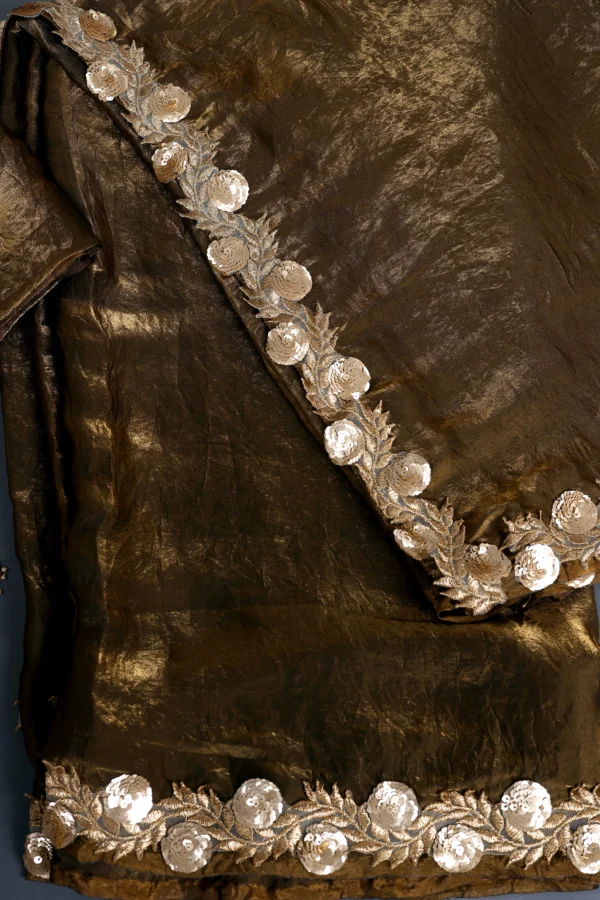 Warm Walnut Chiffon Diamond fabric Sequin beads Rose floral Lace border Saree - Image 4