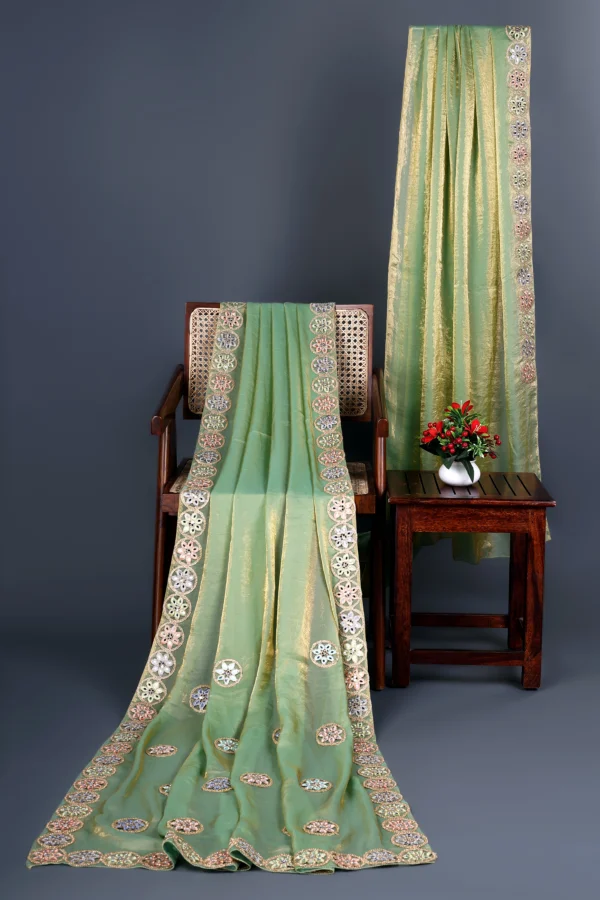 Pastel Splash Green Mirror Flower Lace border Saree - Image 4