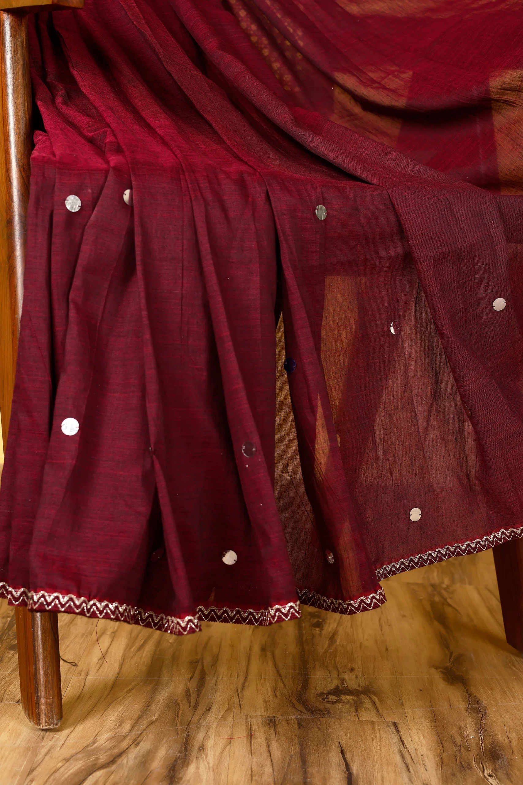 Maroon Muse Cotton Light Zari Border Saree for Casual Wear - Image 4